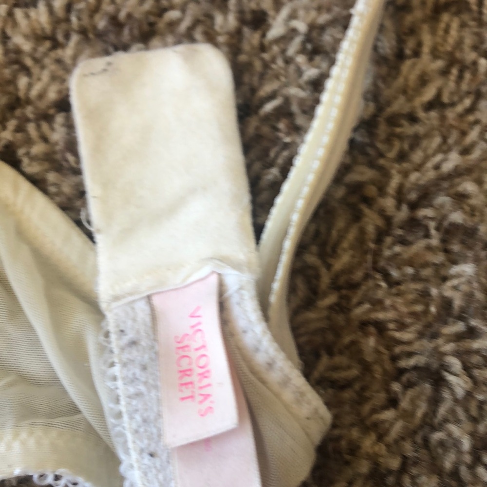 Bra - Picture 3 of 3